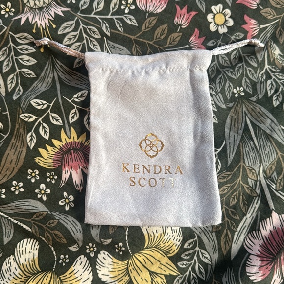 Kendra Scott Jewelry Dust Bags - Listing is Per Bag - Picture 2 of 2